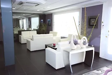 Campomar 3*** Superior מלון